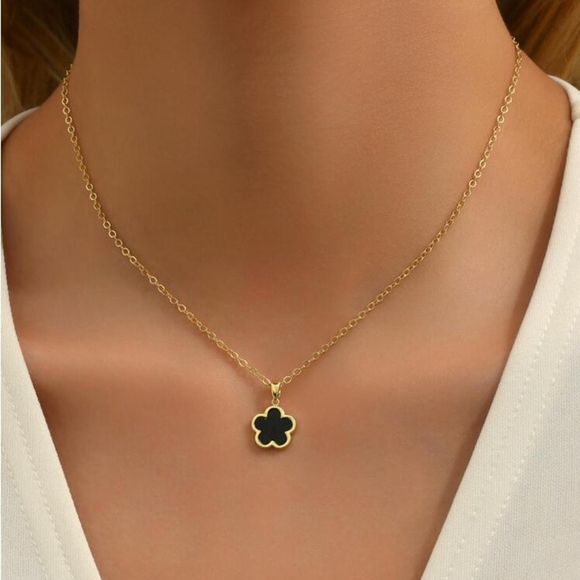 ⚠️Clearance Black Floral Charm Necklace Yellow Gold - Picture 4 of 4